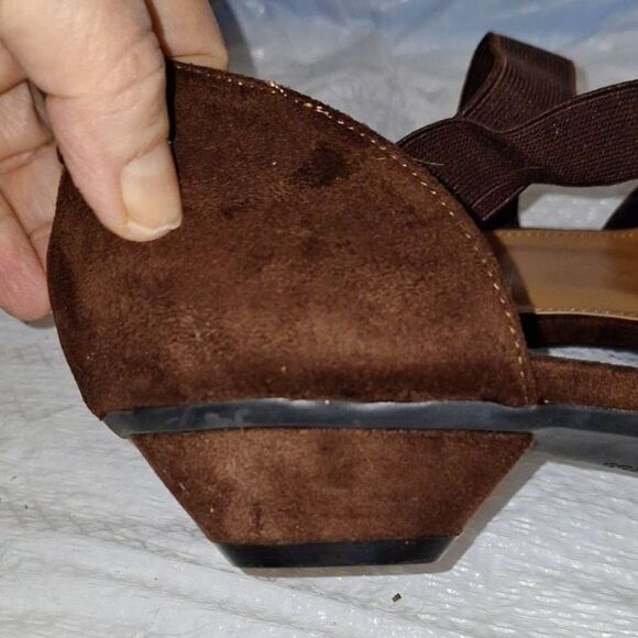 Comfortview Women's Mary Jane Shoes Low Heels Faux Suede Slip Ons Size 12 - Picture 6 of 12